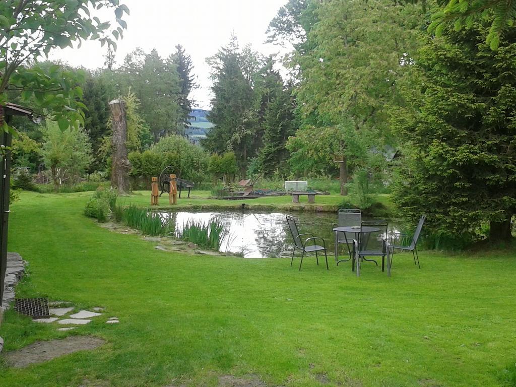Apartman Dvorecna Loučovice Oda fotoğraf